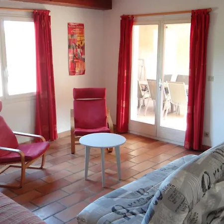 Ferienwohnung L'Orangeraie Claira Zimmer foto
