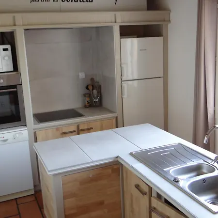 Ferienwohnung L'Orangeraie Claira Zimmer foto