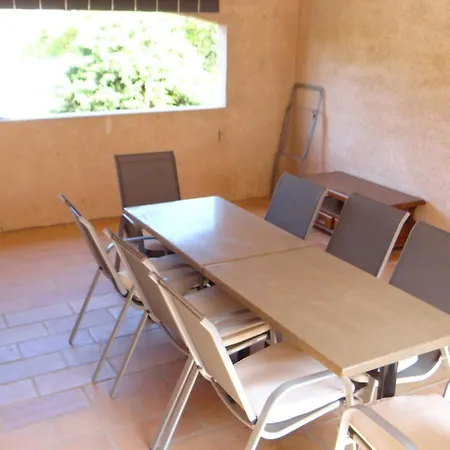 Ferienwohnung L'Orangeraie Claira Zimmer foto