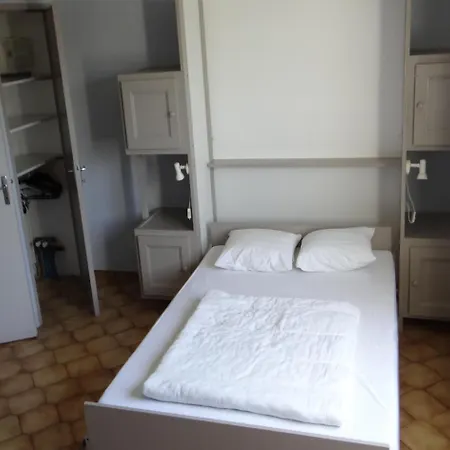 Ferienwohnung L'Orangeraie Claira Zimmer foto