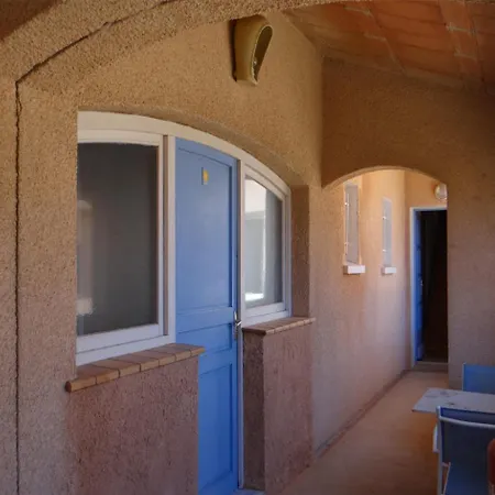 Ferienwohnung L'Orangeraie Claira Zimmer foto